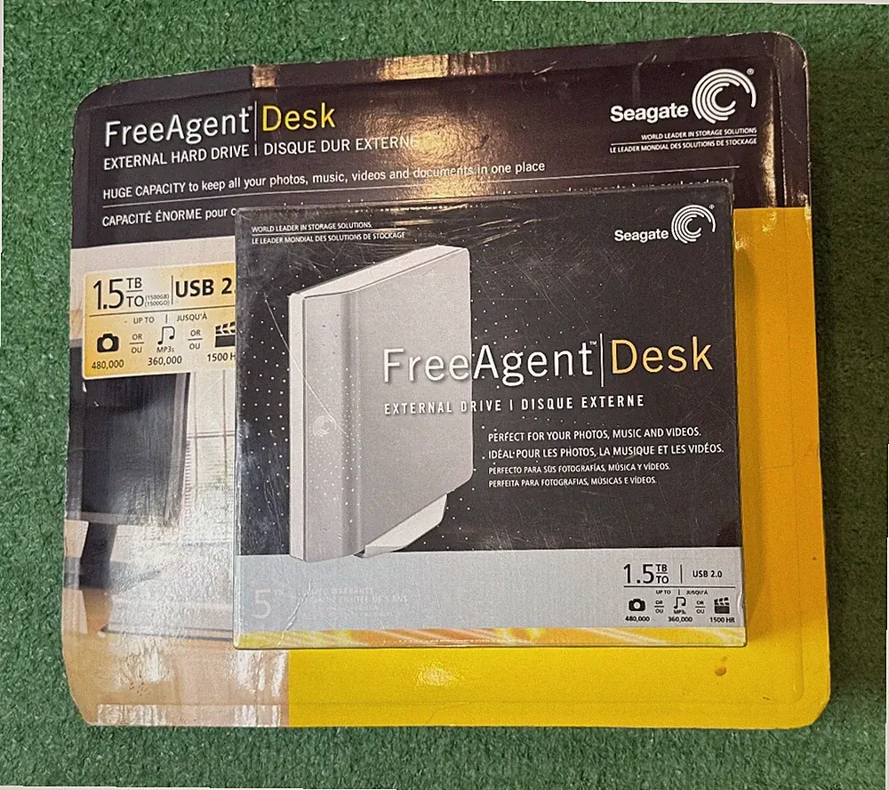 Seagate FreeAgent Desk 1.5 TB External Hard Drive USB 2.0 - NEW