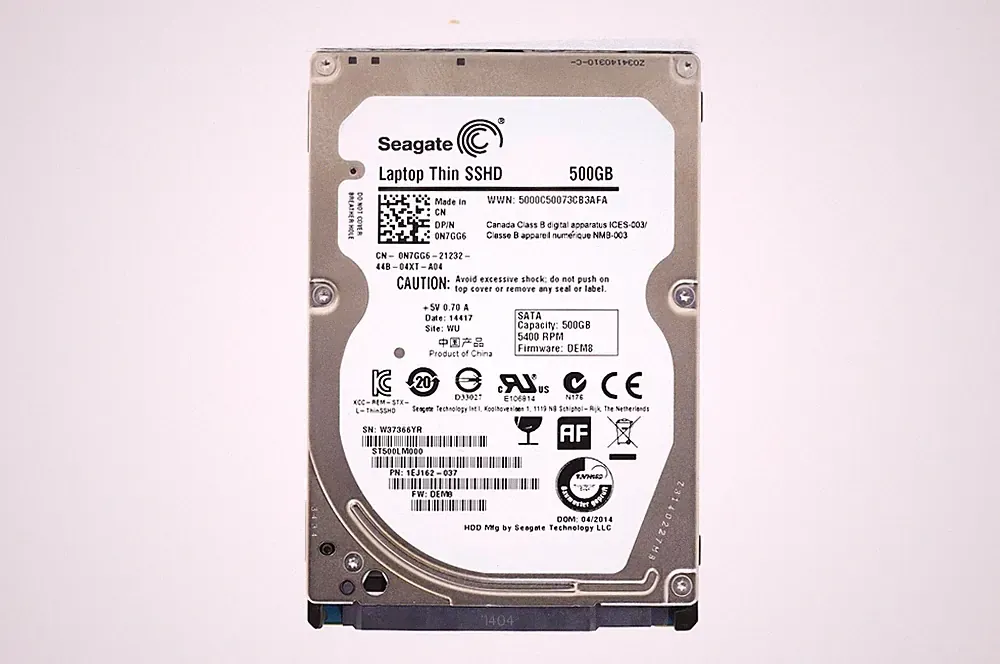 Seagate SSHD 500GB Hybrid Drive 500 GB Internal 2.5 ST500LM000 MLC/8GB 64MB SATA