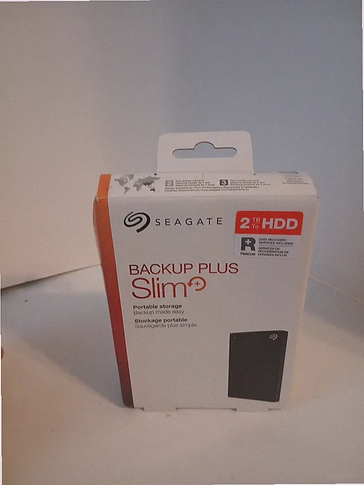 Seagate STHN2000400 Backup Plus Slim USB 3.0 2TB External Hard Drive - Black.