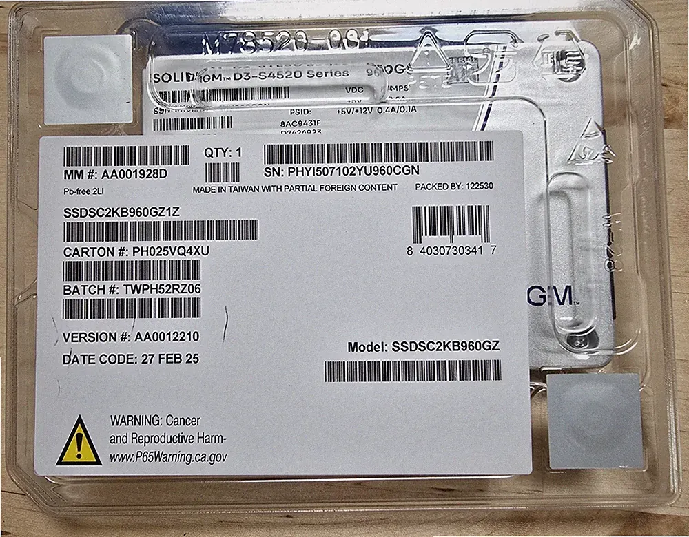 Solidigm SSD SSDSC2KB960GZ1Z D3-S4520 960GB 2.5 SATA 6Gb s 3D4 TLC SSD
