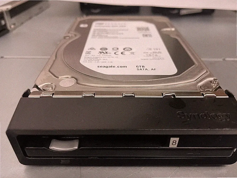 ST6000VN0001 SEAGATE 6TB SATA 3.5" WITH TRAY PULLS FROM SYNOLOGY