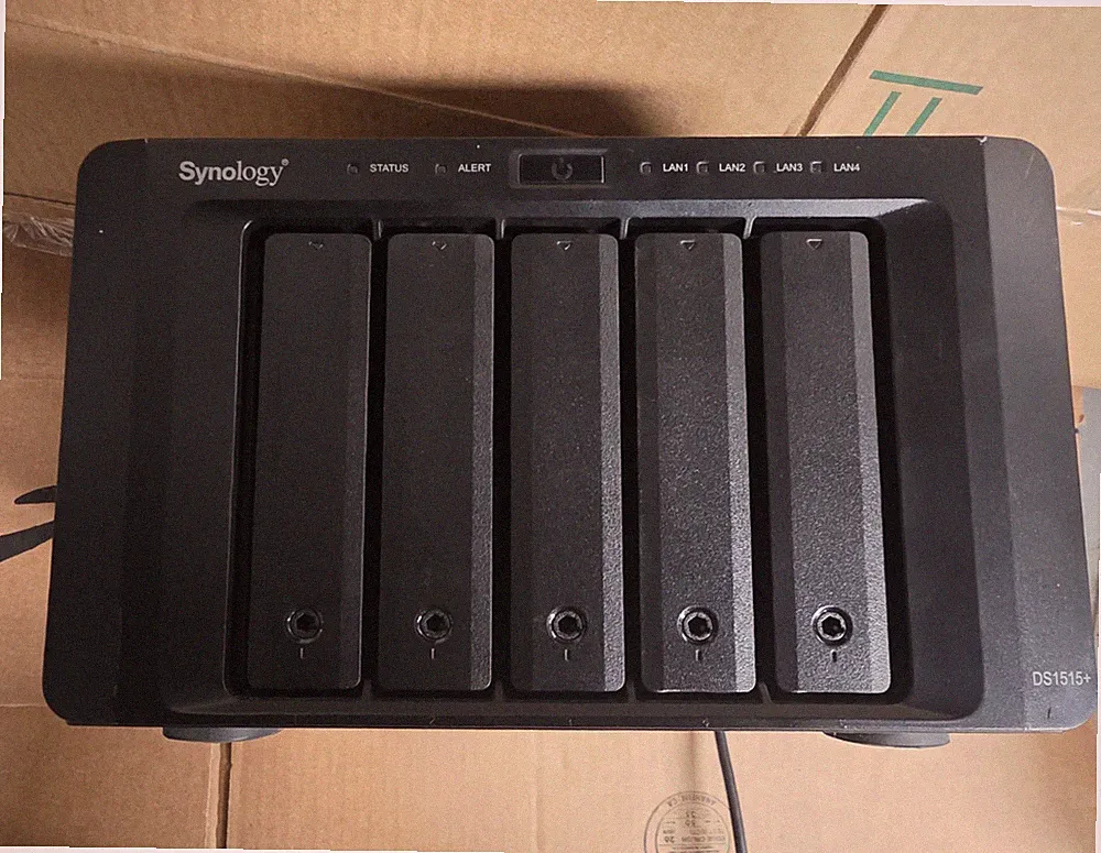 Synology DS1515+ 5 Bay NAS Disk Station - 20TB - 16GB Ram - Factory Reset