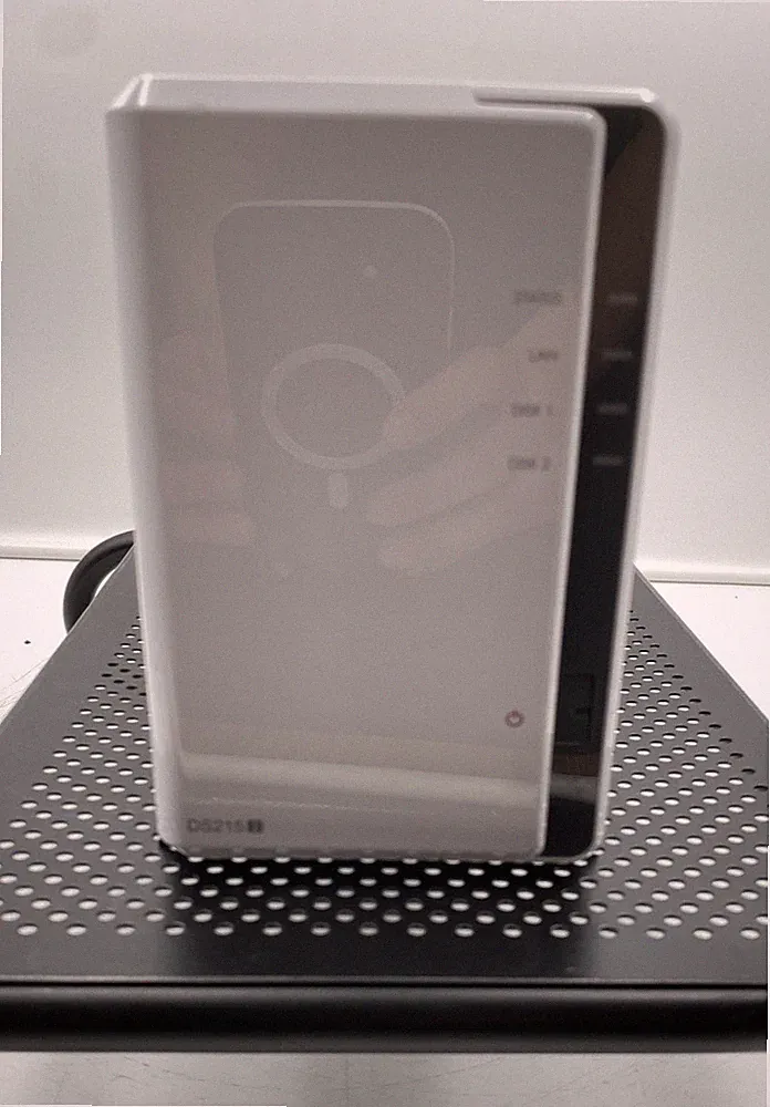 Synology DS215j 2-Bay NAS With 2x 1TB HDD Western Digital Se for Datacenter