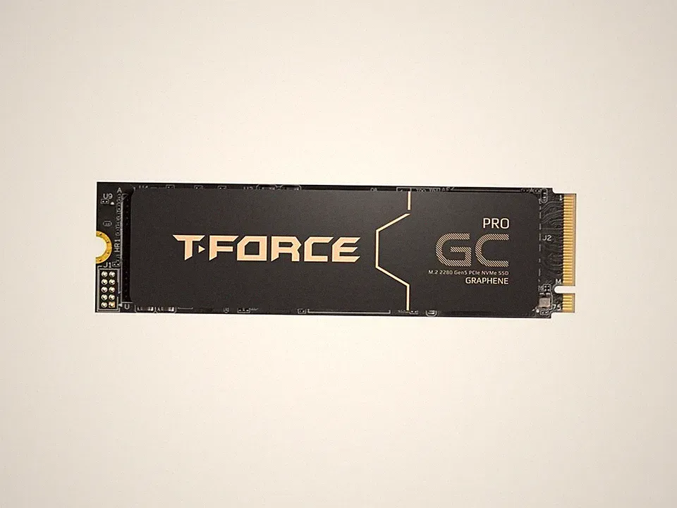 TeamGroup T-FORCE GC PRO 4TB M.2 2280 PCIe Gen5 x4 NVMe 2.0 SSD TM8FFL004T0C129