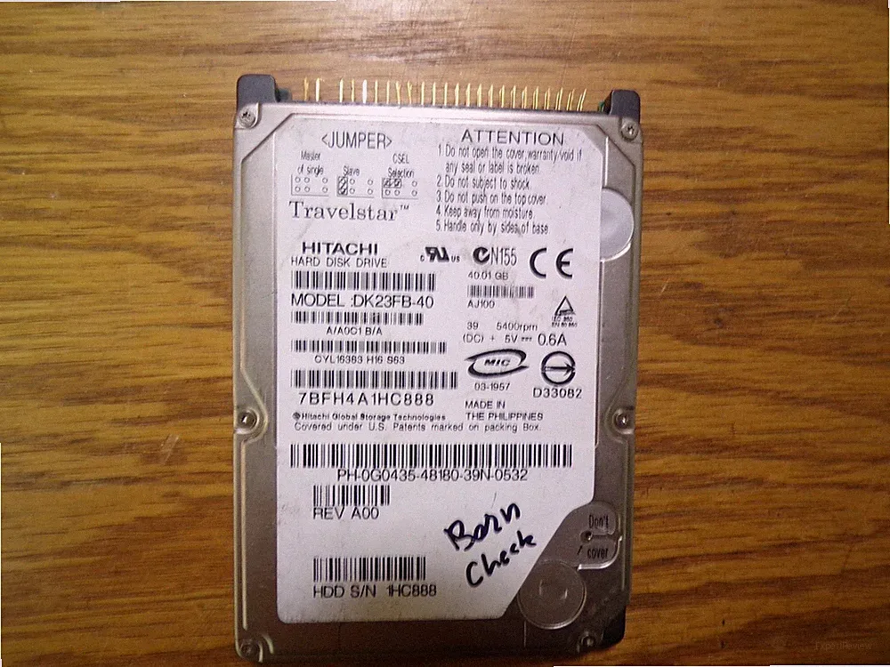 TravelStar Hitachi DK23FB-40 Hard Disk Drive *FREE SHIPPING*