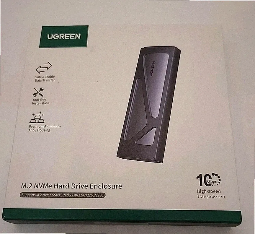 UGREEN M.2 NVMe Hard Drive ENCLOSURE - 10Gbps