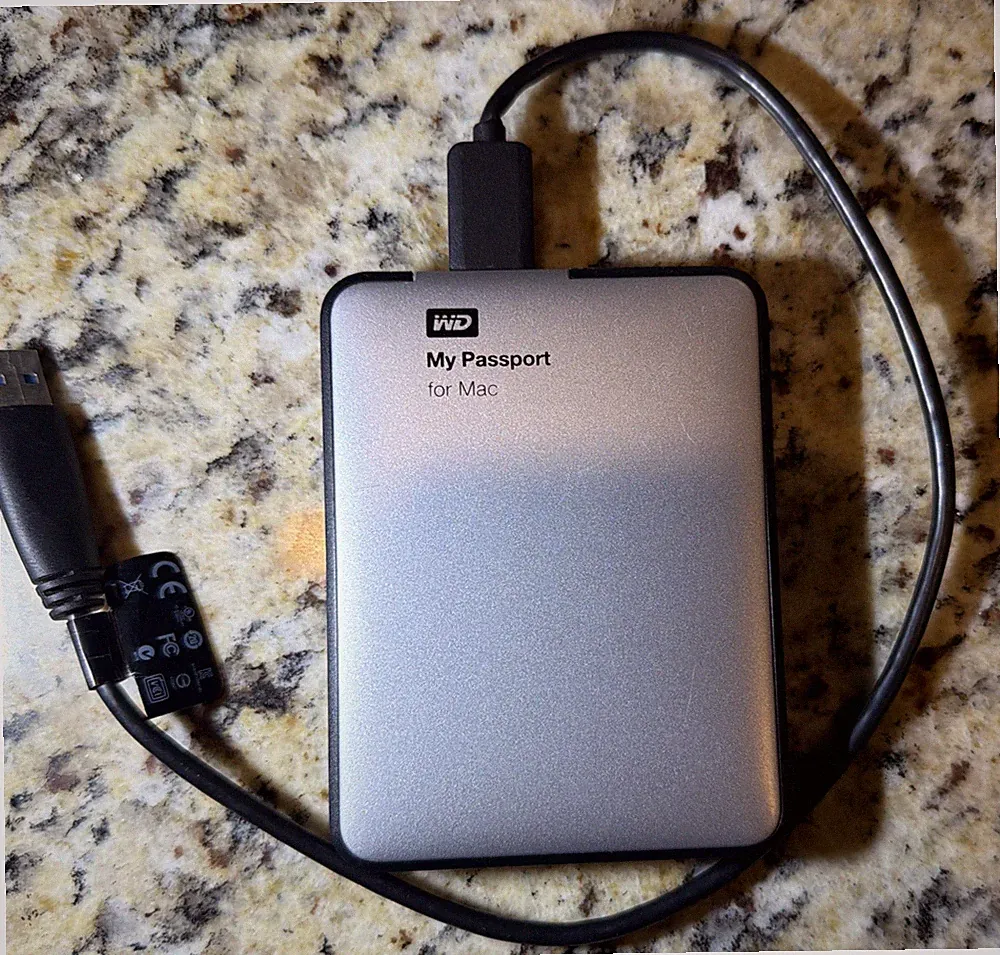 WD My Passport for Mac 1TB WDBLUZ0010BSL-01 External Hard Drive Silver USB 3.0